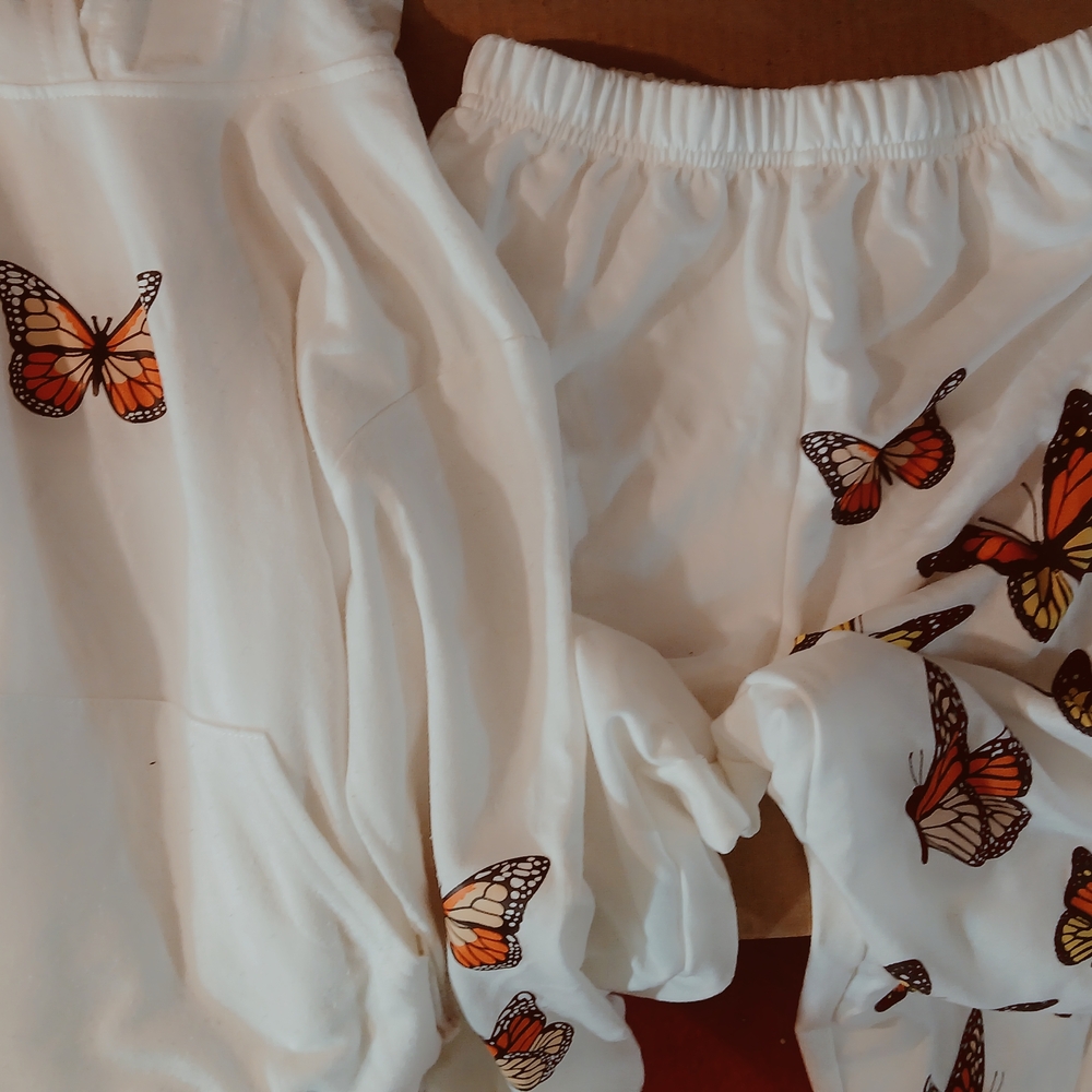 White Butterfly Print Pajama Set